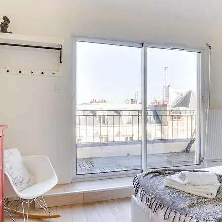 Guestready - Terrasse Vue Tour Eiffel شقة *